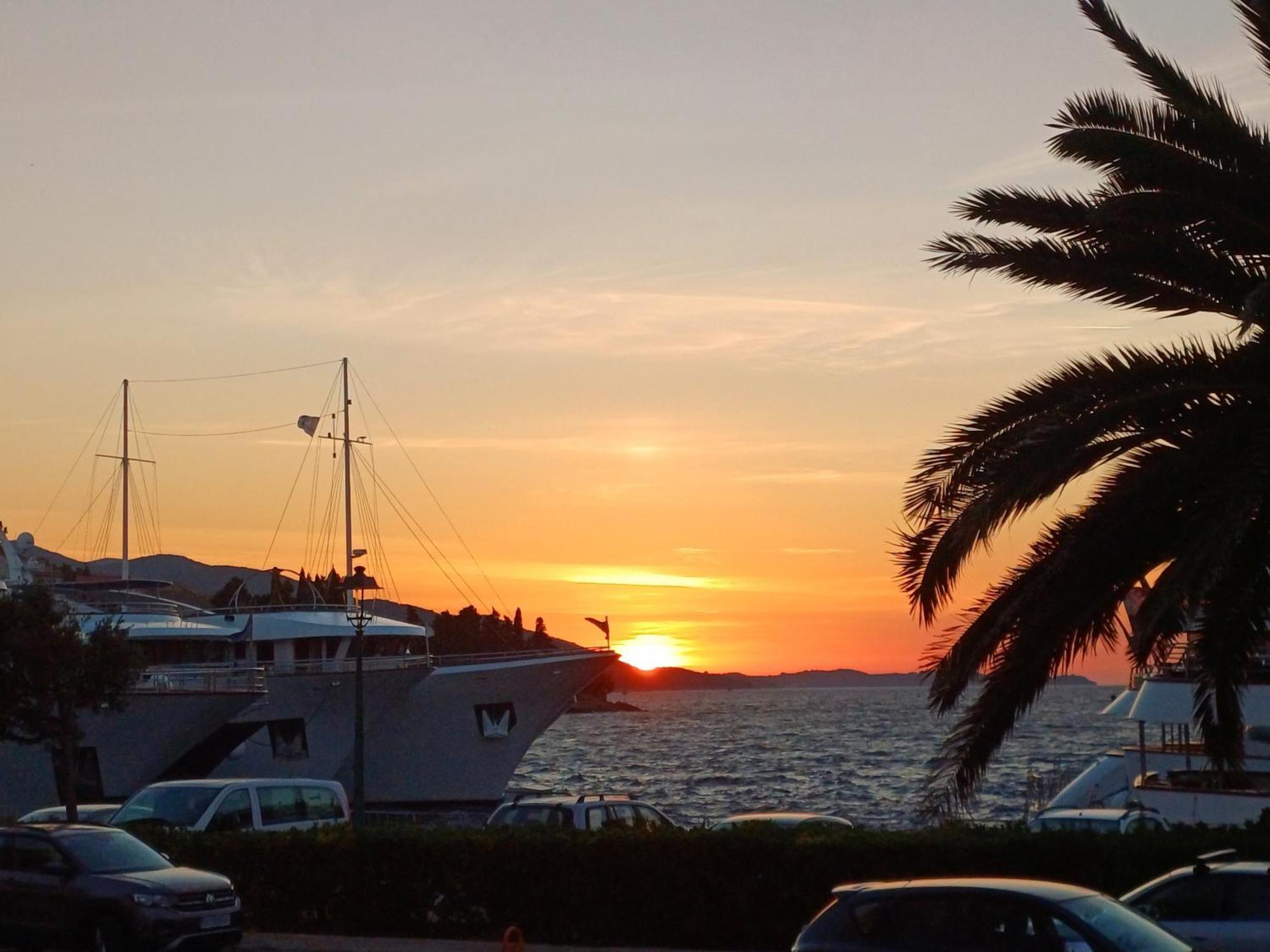 Guest House Jungher Korcula Town Exterior photo